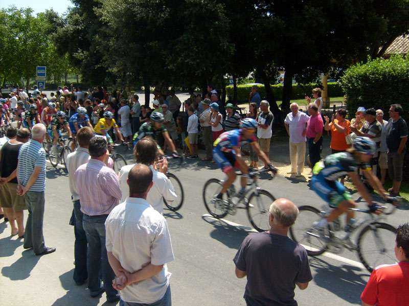 le-Tour-de-France2007-a-la-roque-gageac